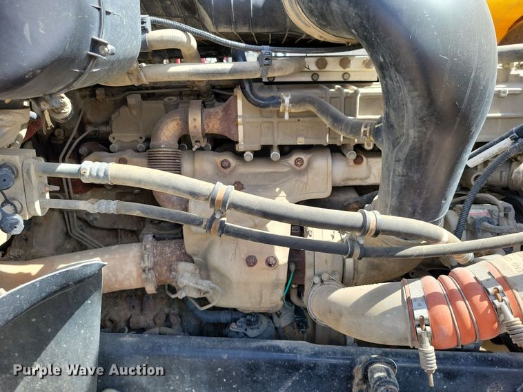 image for item EA2376 2014 Freightliner  Coronado SD 122 semi truck