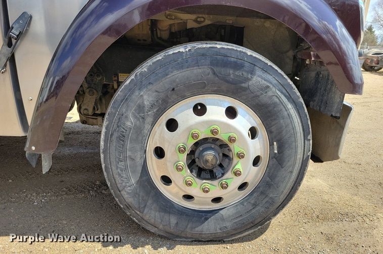 image for item EA2376 2014 Freightliner  Coronado SD 122 semi truck