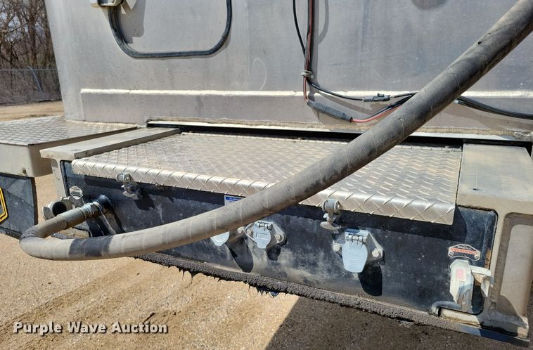 image for item EA2377 2023 Mac Trailer TRAR34AA6002023 end dump trailer