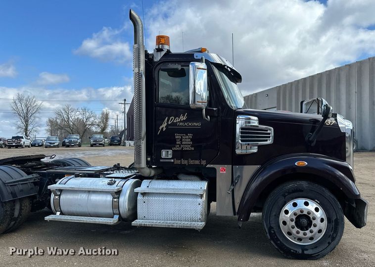 image for item EA2378 2014 Freightliner  Coronado SD 122 semi truck