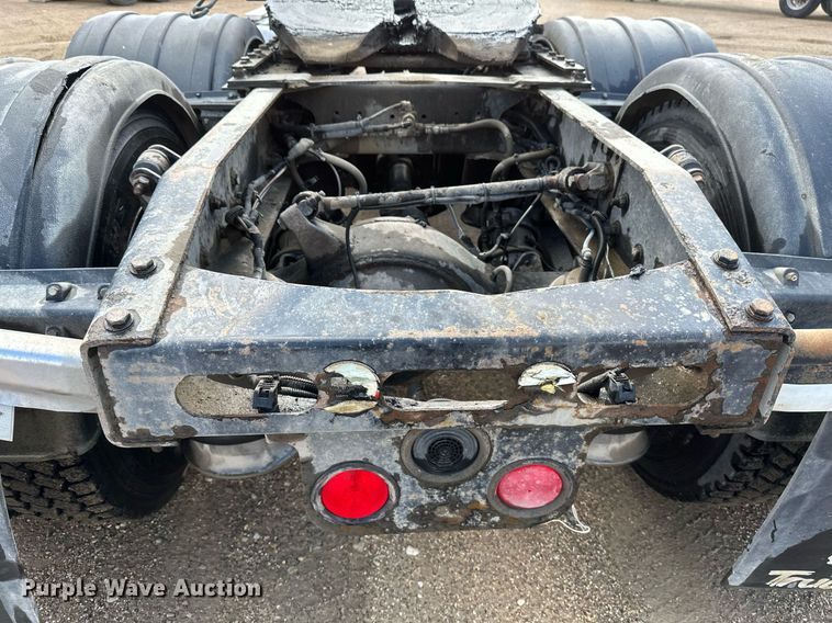 image for item EA2378 2014 Freightliner  Coronado SD 122 semi truck