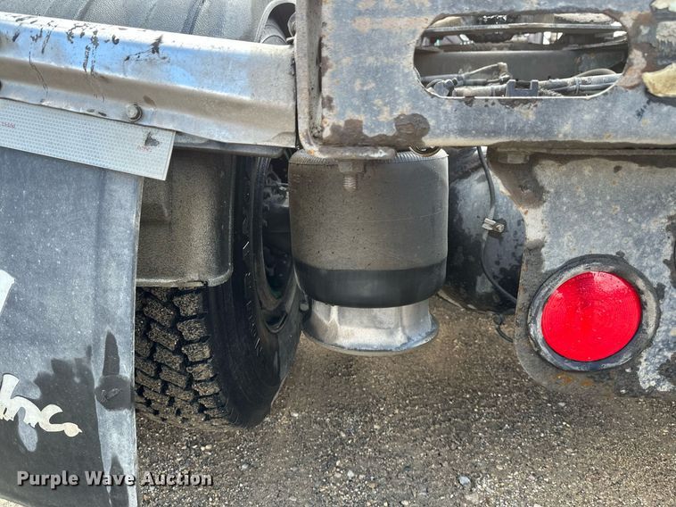 image for item EA2378 2014 Freightliner  Coronado SD 122 semi truck