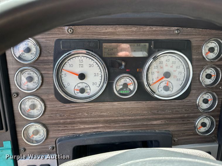 image for item EA2378 2014 Freightliner  Coronado SD 122 semi truck