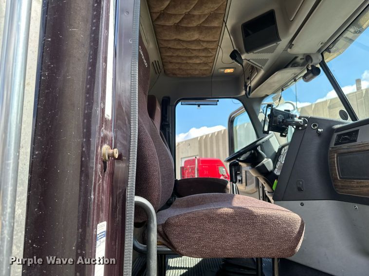 image for item EA2378 2014 Freightliner  Coronado SD 122 semi truck