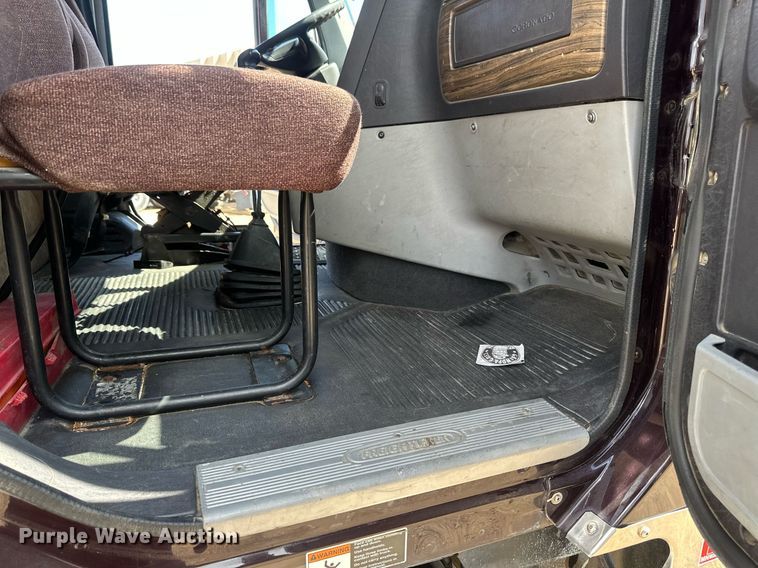 image for item EA2378 2014 Freightliner  Coronado SD 122 semi truck