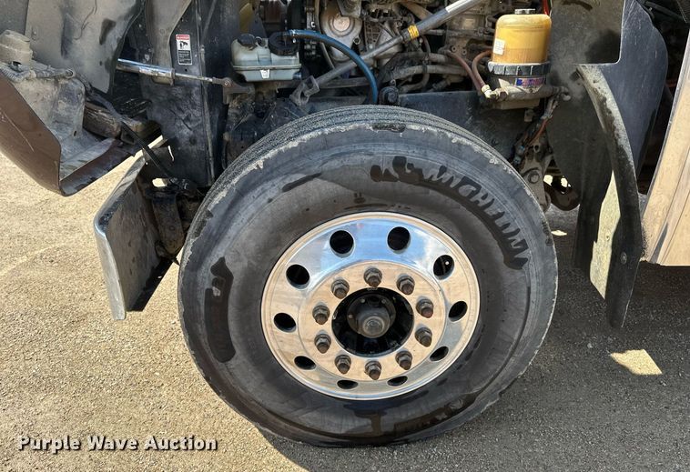 image for item EA2378 2014 Freightliner  Coronado SD 122 semi truck