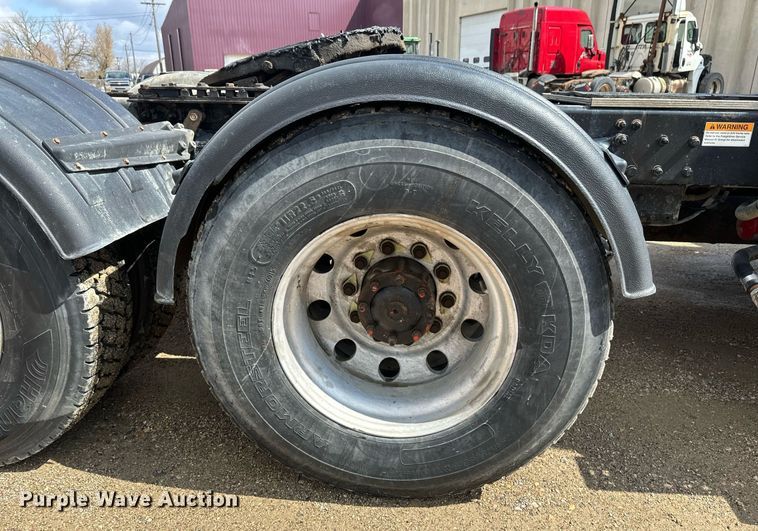 image for item EA2378 2014 Freightliner  Coronado SD 122 semi truck