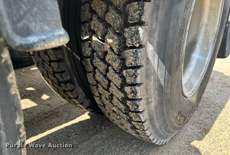 image for item EA2378 2014 Freightliner  Coronado SD 122 semi truck