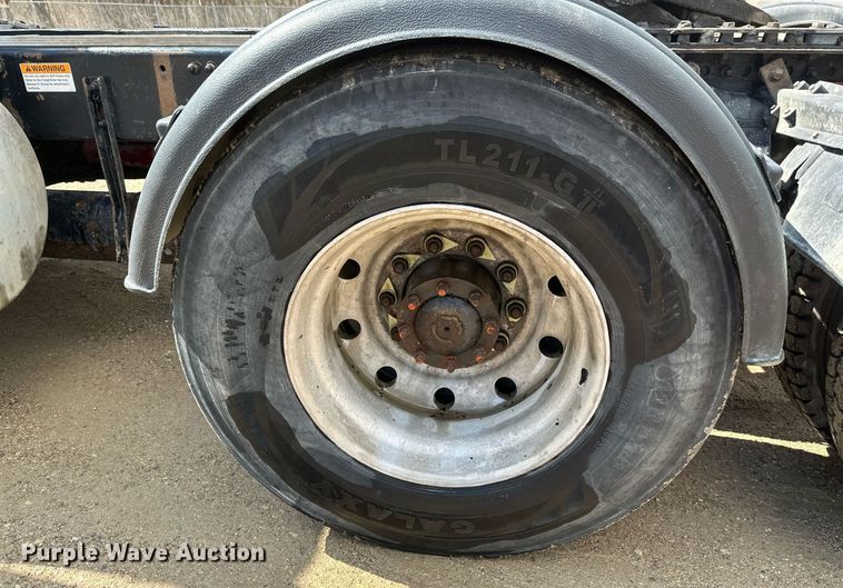 image for item EA2378 2014 Freightliner  Coronado SD 122 semi truck