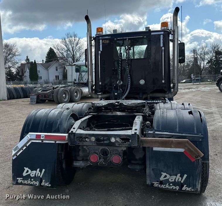 image for item EA2380 2014 Freightliner Coronado SD 122 semi truck