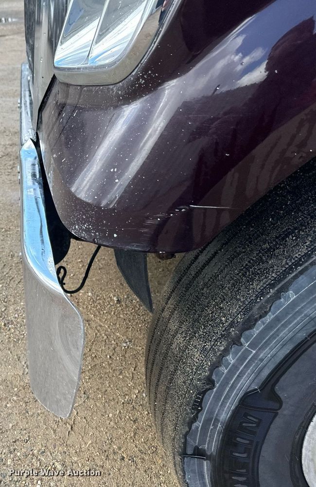 image for item EA2380 2014 Freightliner Coronado SD 122 semi truck