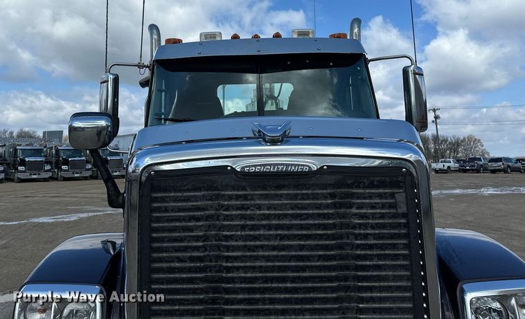 image for item EA2380 2014 Freightliner Coronado SD 122 semi truck