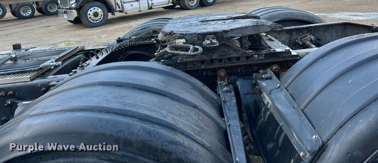 image for item EA2380 2014 Freightliner Coronado SD 122 semi truck