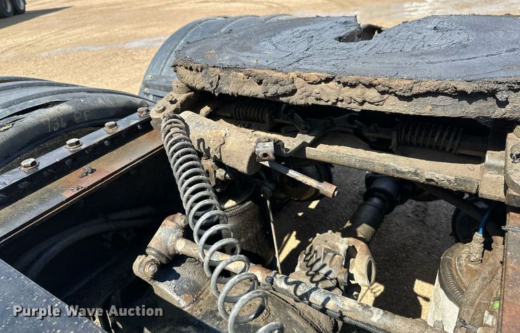 image for item EA2380 2014 Freightliner Coronado SD 122 semi truck