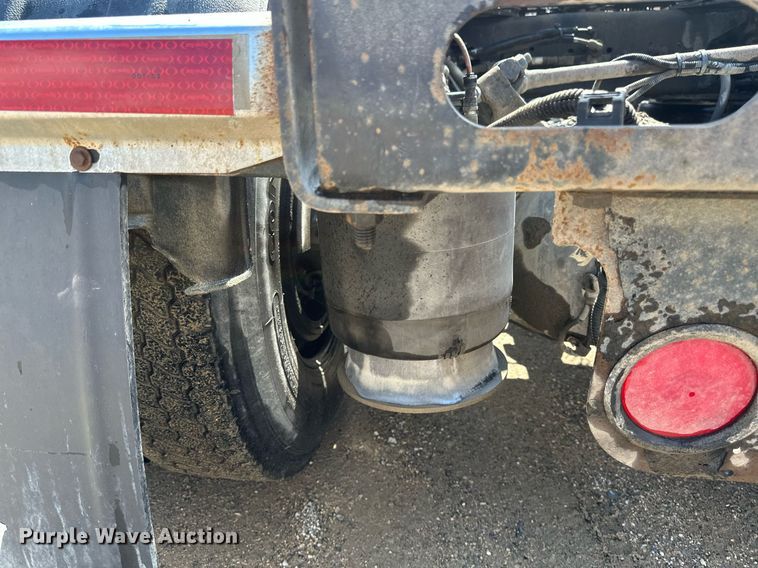 image for item EA2380 2014 Freightliner Coronado SD 122 semi truck