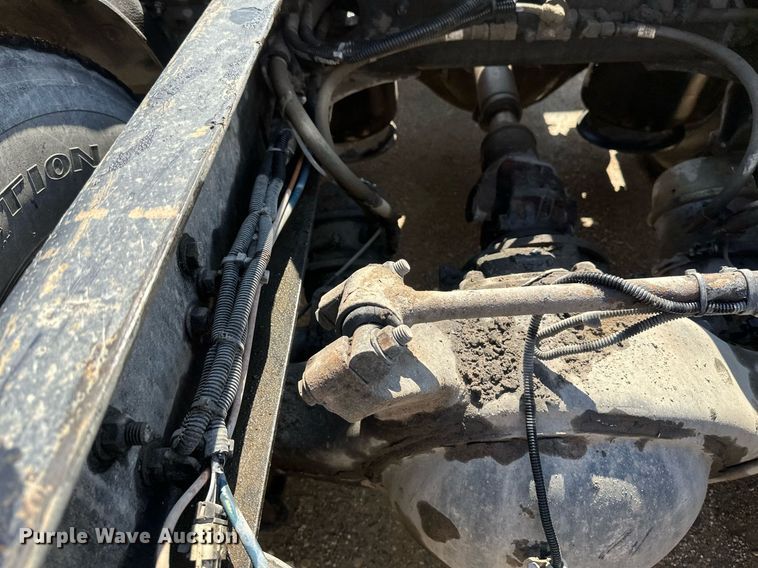 image for item EA2380 2014 Freightliner Coronado SD 122 semi truck