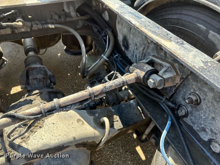 image for item EA2380 2014 Freightliner Coronado SD 122 semi truck