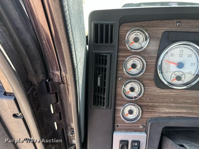 image for item EA2380 2014 Freightliner Coronado SD 122 semi truck