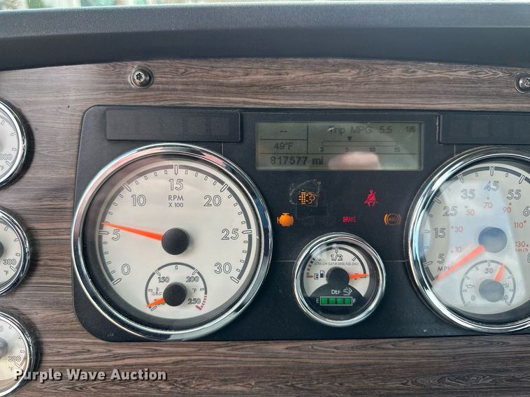 image for item EA2380 2014 Freightliner Coronado SD 122 semi truck