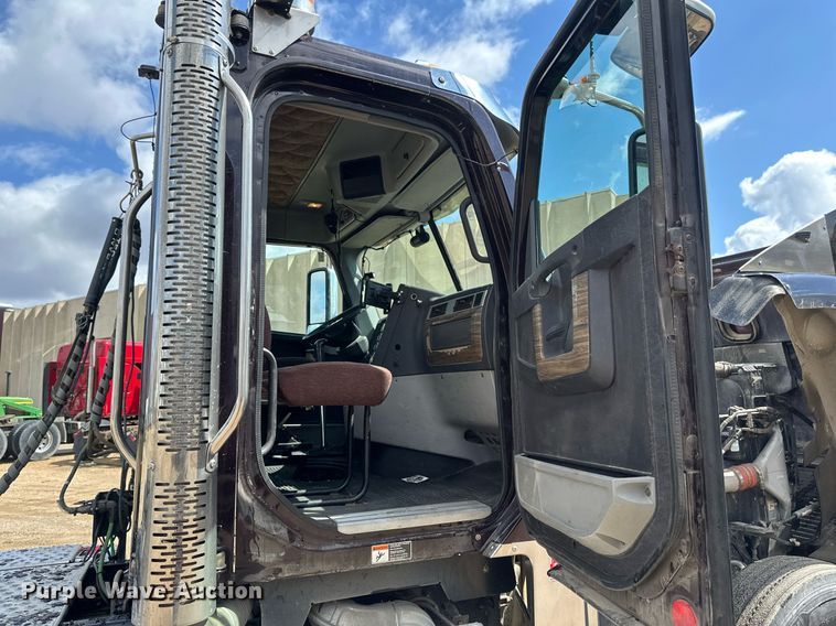 image for item EA2380 2014 Freightliner Coronado SD 122 semi truck