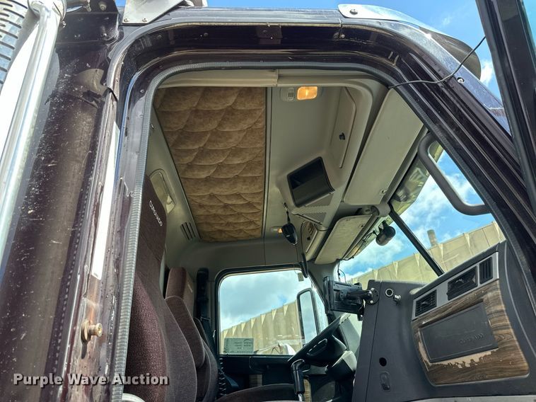 image for item EA2380 2014 Freightliner Coronado SD 122 semi truck