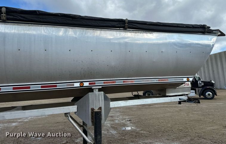 image for item EA2381 2008 Mac Trailer end dump trailer