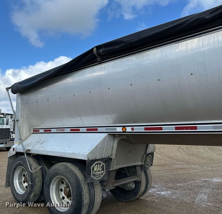 image for item EA2381 2008 Mac Trailer end dump trailer