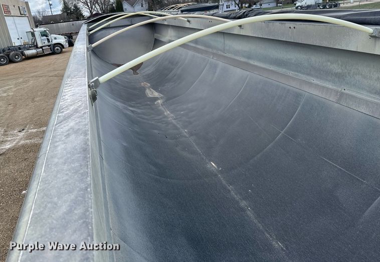 image for item EA2381 2008 Mac Trailer end dump trailer