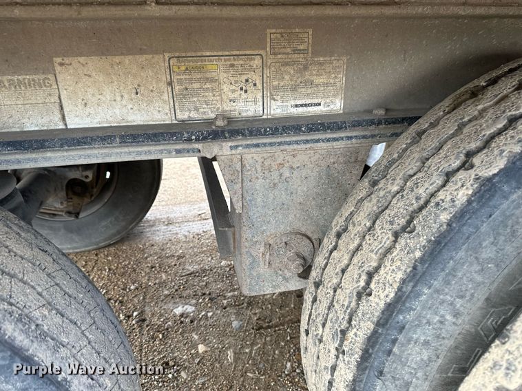 image for item EA2381 2008 Mac Trailer end dump trailer