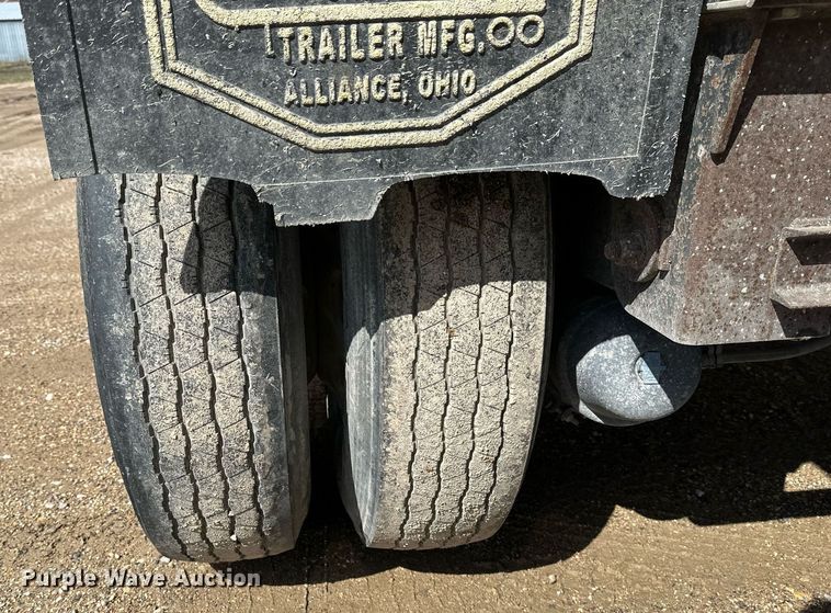 image for item EA2381 2008 Mac Trailer end dump trailer