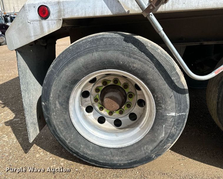 image for item EA2381 2008 Mac Trailer end dump trailer