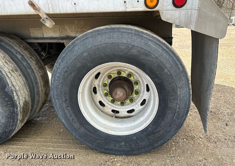 image for item EA2381 2008 Mac Trailer end dump trailer