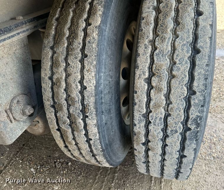 image for item EA2381 2008 Mac Trailer end dump trailer