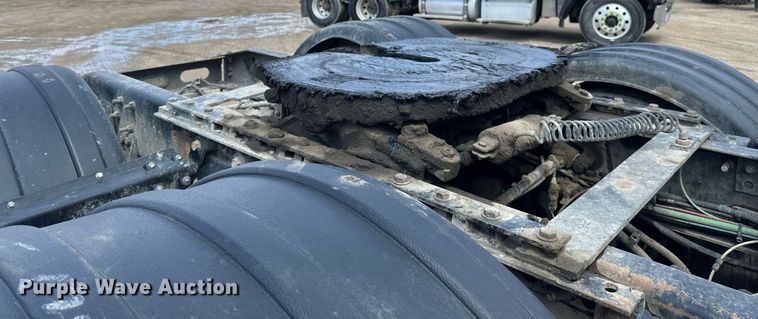 image for item EA2382 2014 Freightliner Coronado SD 122 semi truck