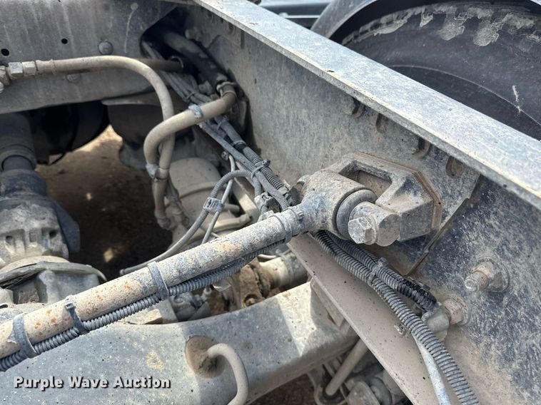 image for item EA2382 2014 Freightliner Coronado SD 122 semi truck