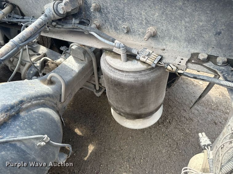 image for item EA2382 2014 Freightliner Coronado SD 122 semi truck