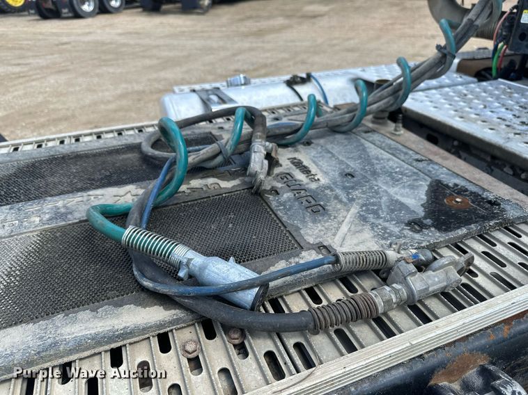 image for item EA2382 2014 Freightliner Coronado SD 122 semi truck