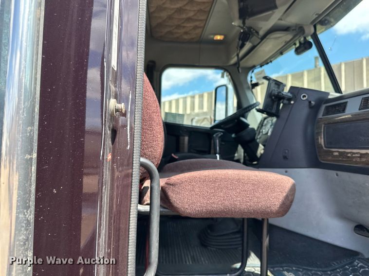 image for item EA2382 2014 Freightliner Coronado SD 122 semi truck