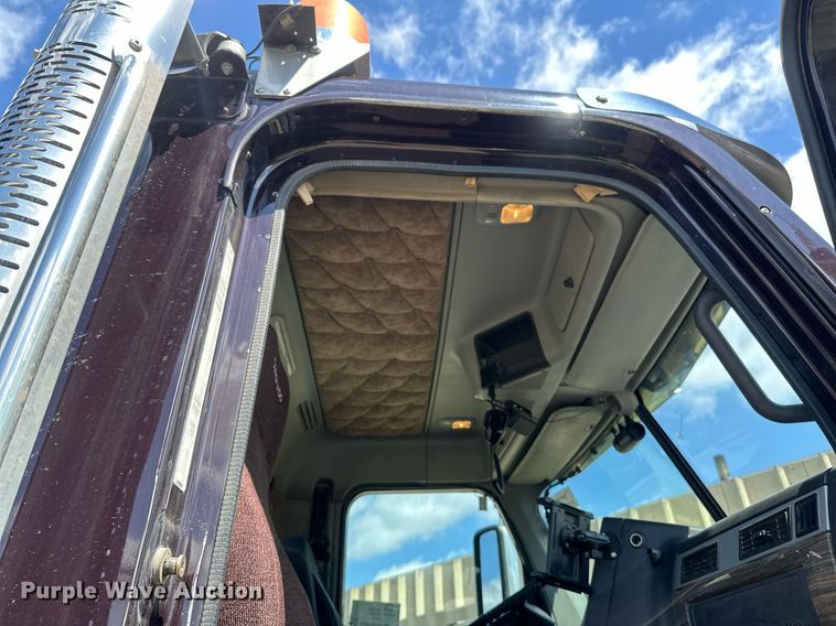 image for item EA2382 2014 Freightliner Coronado SD 122 semi truck