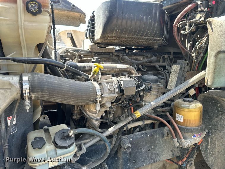 image for item EA2382 2014 Freightliner Coronado SD 122 semi truck