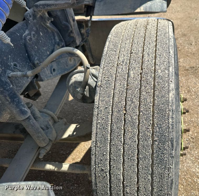 image for item EA2382 2014 Freightliner Coronado SD 122 semi truck