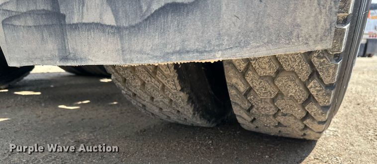 image for item EA2382 2014 Freightliner Coronado SD 122 semi truck