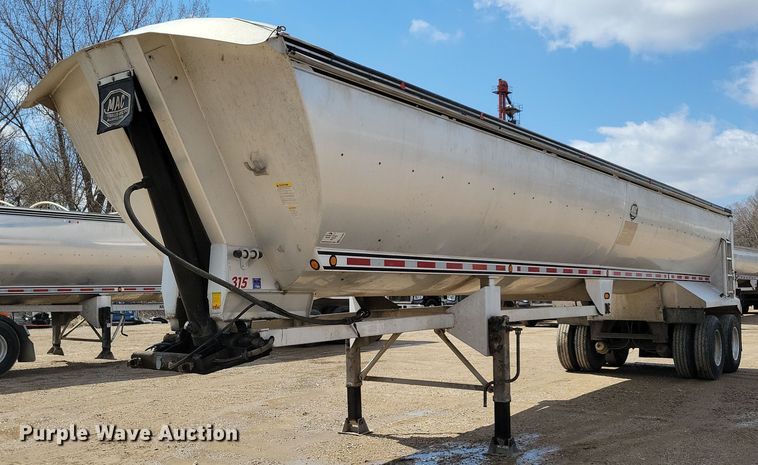 image for item EA2383 2008 Mac Trailer end dump trailer