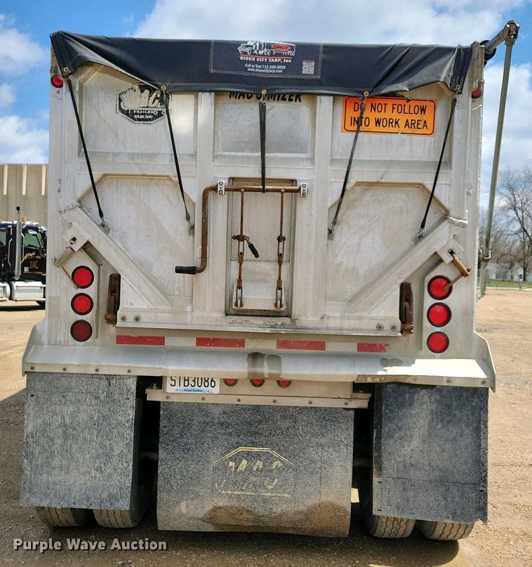 image for item EA2383 2008 Mac Trailer end dump trailer