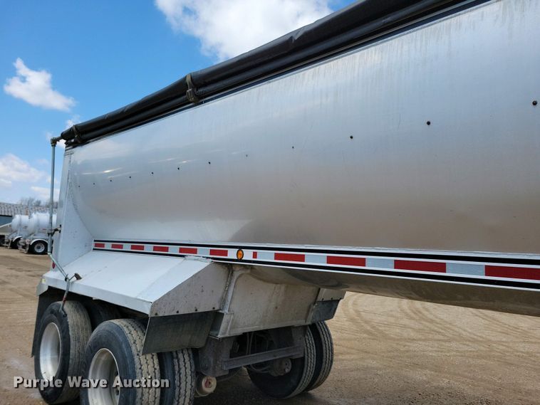 image for item EA2383 2008 Mac Trailer end dump trailer