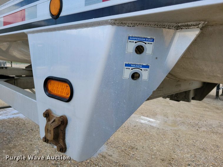 image for item EA2383 2008 Mac Trailer end dump trailer