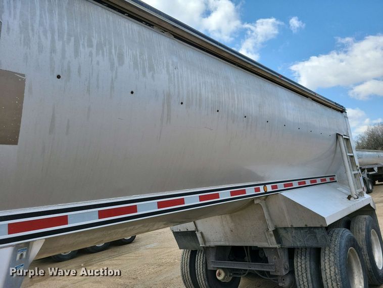 image for item EA2383 2008 Mac Trailer end dump trailer