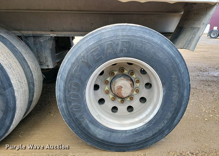 image for item EA2383 2008 Mac Trailer end dump trailer