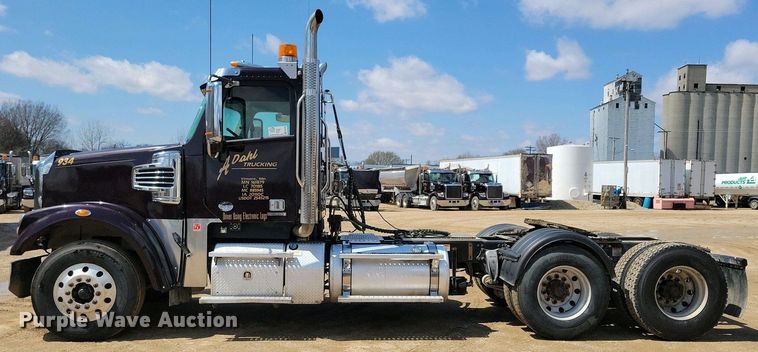 image for item EA2384 2014 Freightliner Coronado SD 122 semi truck