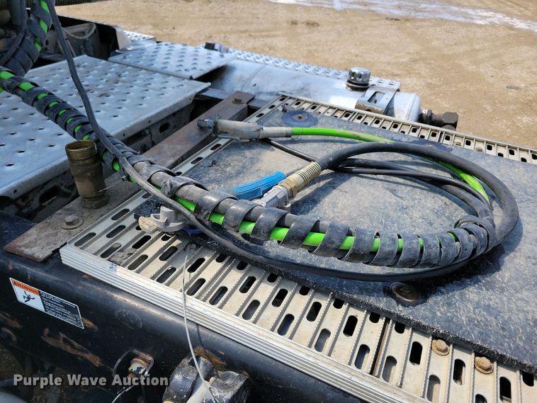 image for item EA2384 2014 Freightliner Coronado SD 122 semi truck